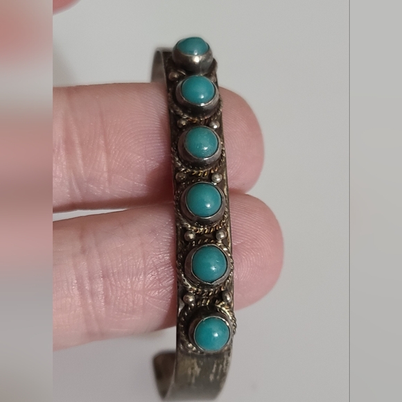 Vintage turquoise sterling silver Mexico cuff bracelet small 5" 6" wrist 7.1g - Picture 3 of 5